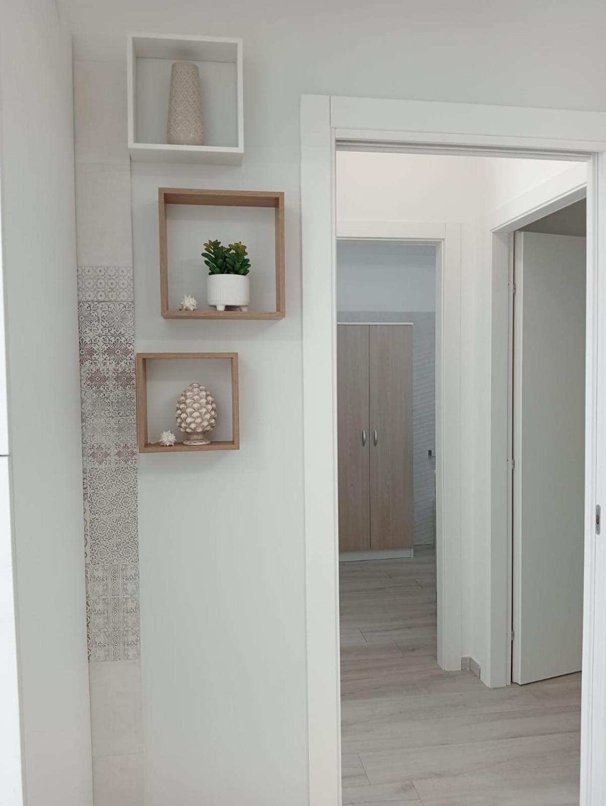 Appartamento Moderno In Centro Citta SantʼAgata di Militello Exterior foto